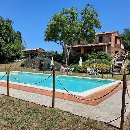 Agriturismo Podere Valdilucciole 皮耶韦城 外观 照片